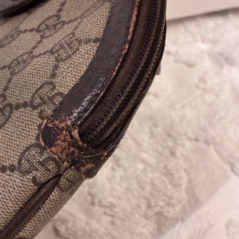 Vintage Gucci Supreme Crossbody Handbag - Picture 6 of 12